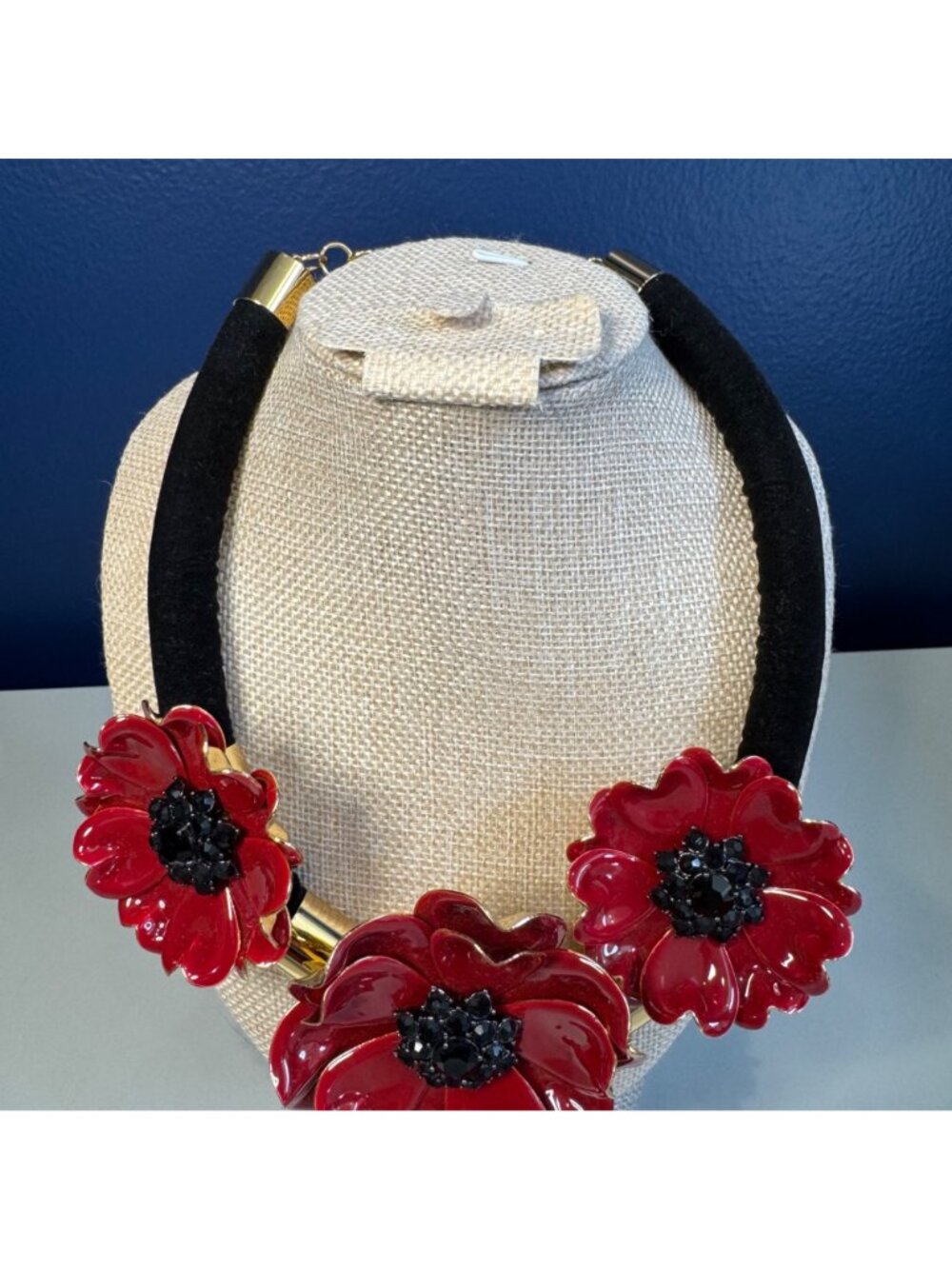 Kate Spade Red Flower Statement Necklace With Dust Bag - Bold Floral Design Blac - Picture 5 of 13
